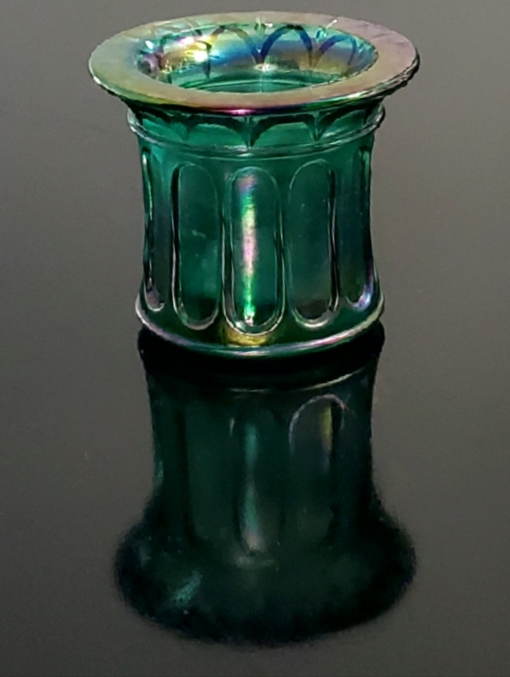 Fenton 1998 Green Carnival Glass Votive Candle Holder - Picture 11 of 13